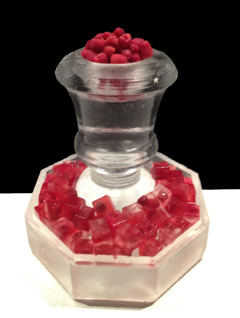 Berry Cup on Trough Base